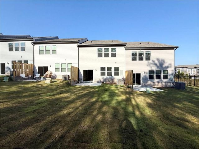 546 East Rope Mill, Holly Springs, GA 30115