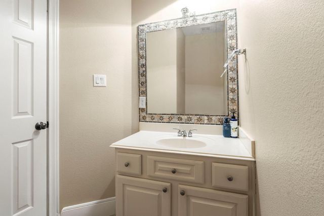 2415 Hendricks Lakes Drive, Spring, TX 77388