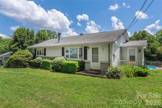 881 Mulberry Street, Clyde, NC 28721