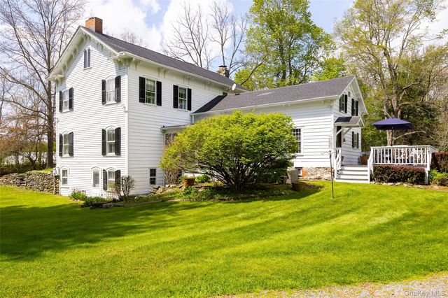 5548 Route 82, Clinton Corners, NY 12514