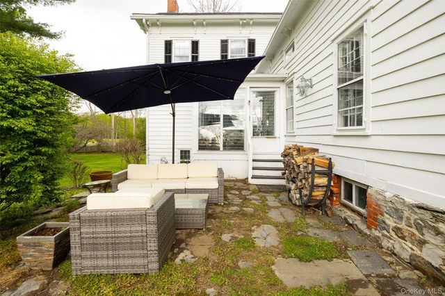 5548 Route 82, Clinton Corners, NY 12514