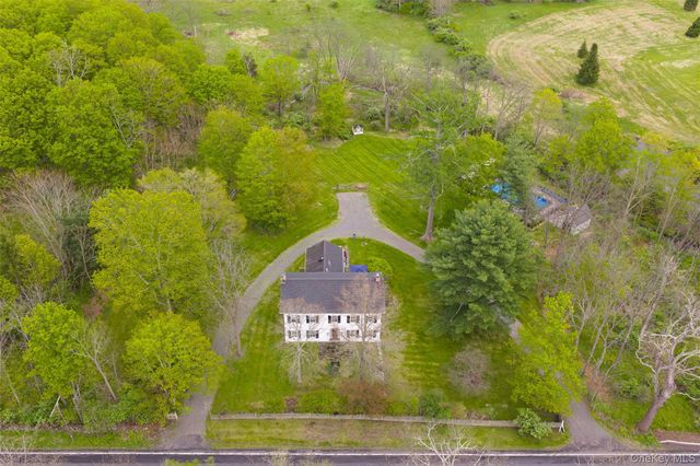5548 Route 82, Clinton Corners, NY 12514