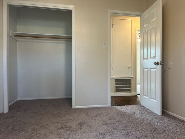 126 Dell Ave, Portland, TX 78374