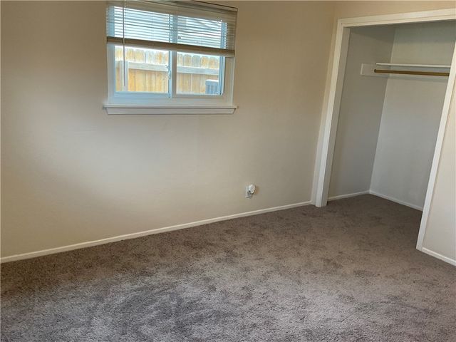 126 Dell Ave, Portland, TX 78374