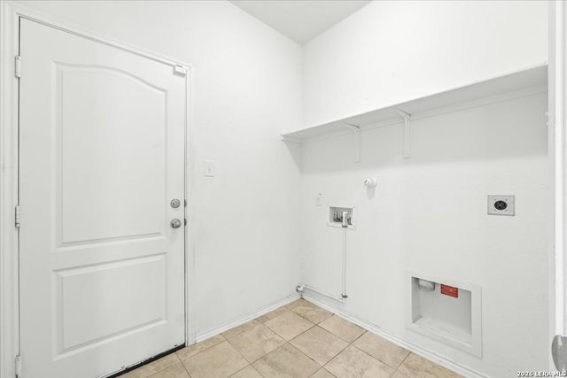 9630 Pleasanton Pl, San Antonio, TX 78221