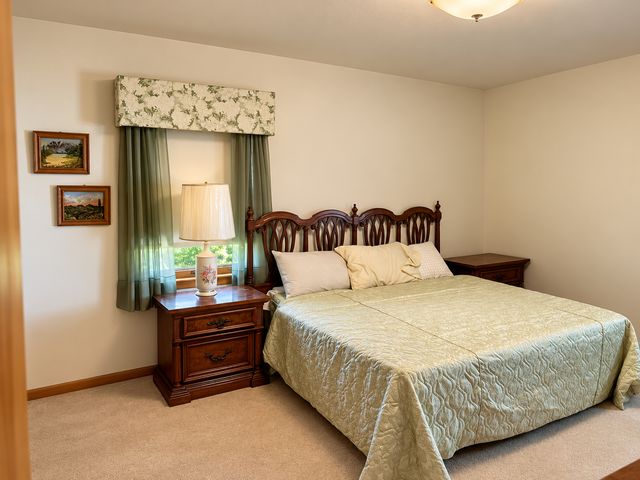 8212 Emerson Avenue S, Bloomington, MN 55420
