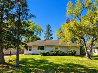 8212 Emerson Avenue S, Bloomington, MN 55420
