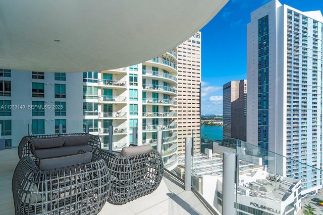 300 Biscayne Boulevard Way 1901, Miami, FL 33131