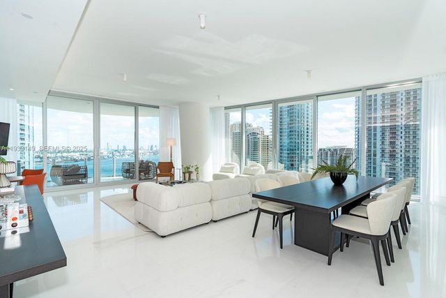 300 Biscayne Boulevard Way 1901, Miami, FL 33131