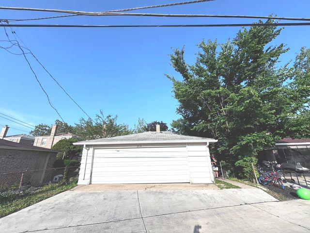 814 Norfolk Avenue, Westchester, IL 60154