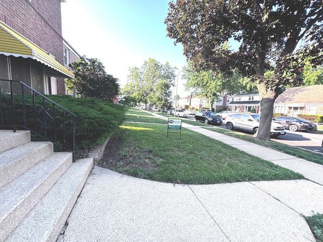 814 Norfolk Avenue, Westchester, IL 60154