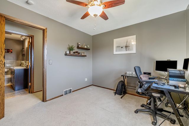 3219 Flag Avenue N, New Hope, MN 55427