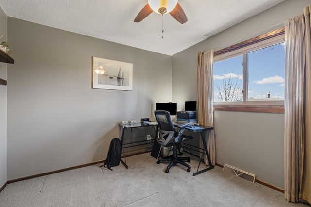 3219 Flag Avenue N, New Hope, MN 55427