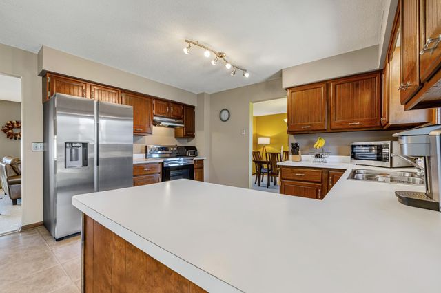 3219 Flag Avenue N, New Hope, MN 55427