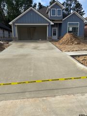 7911 Greenhill Drive, Tyler, TX 75703