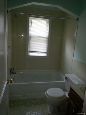 1928 Bacon Avenue, Berkley, MI 48072