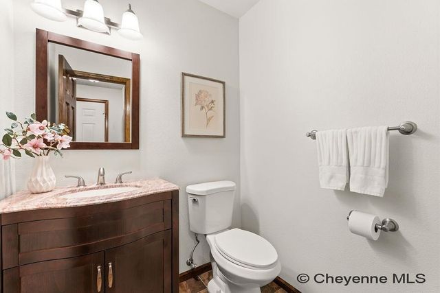 5441 HYNDS BLVD, Cheyenne, WY 82009
