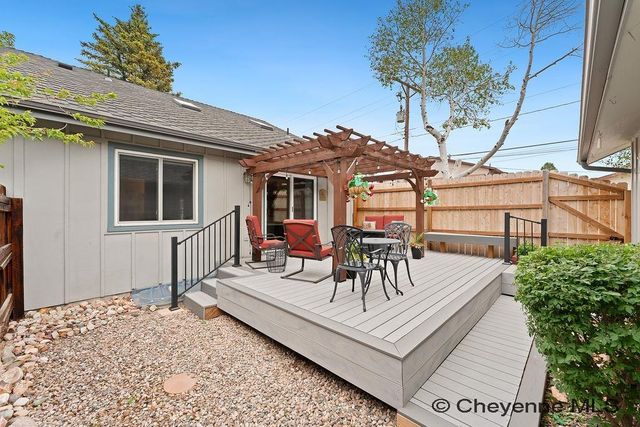 5441 HYNDS BLVD, Cheyenne, WY 82009