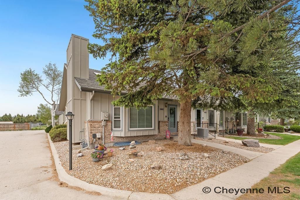 5441 HYNDS BLVD, Cheyenne, WY 82009