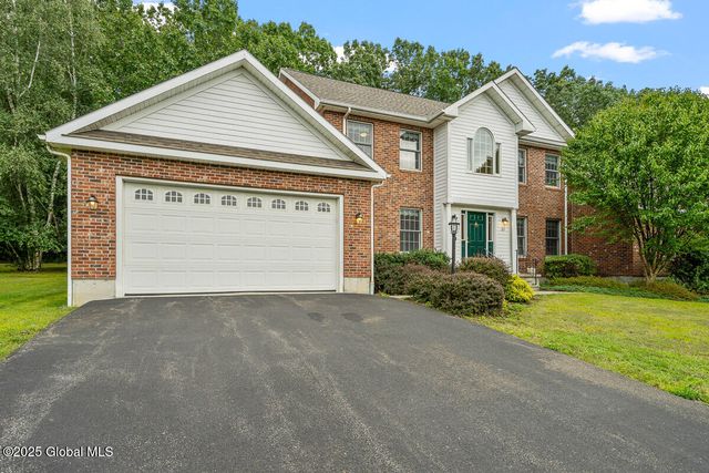 21 Presidential Drive, Kinderhook, NY 12106