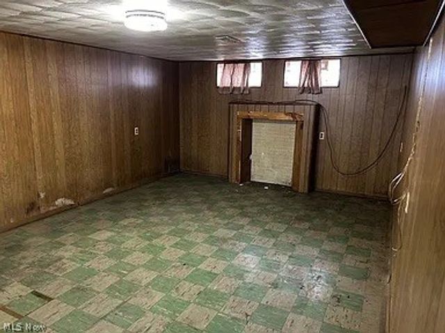 4133 Eastwood Lane, Warrensville Heights, OH 44122