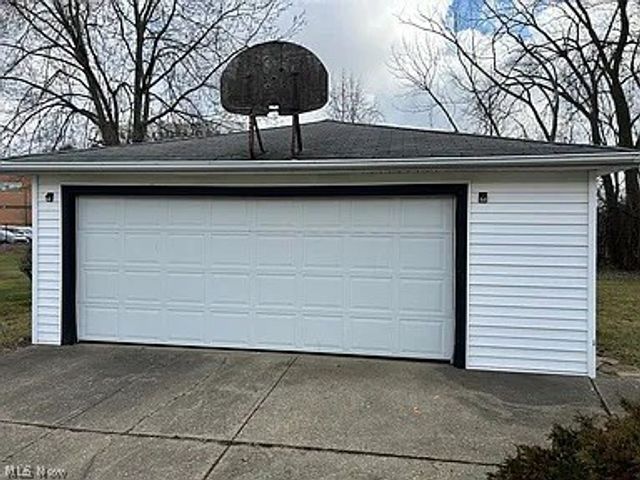 4133 Eastwood Lane, Warrensville Heights, OH 44122