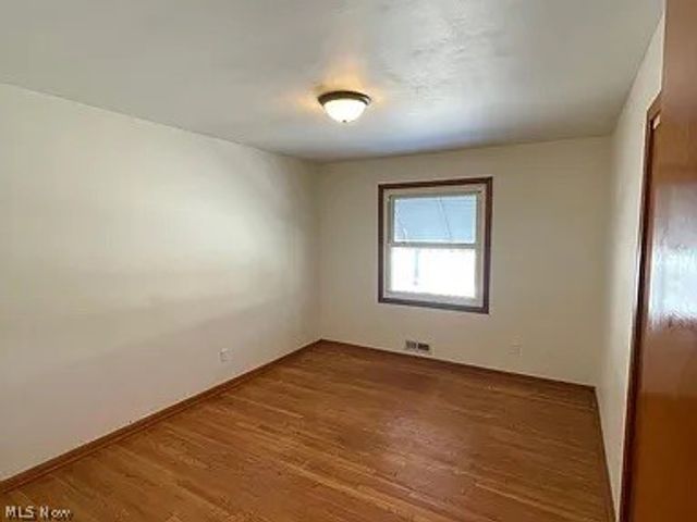 4133 Eastwood Lane, Warrensville Heights, OH 44122