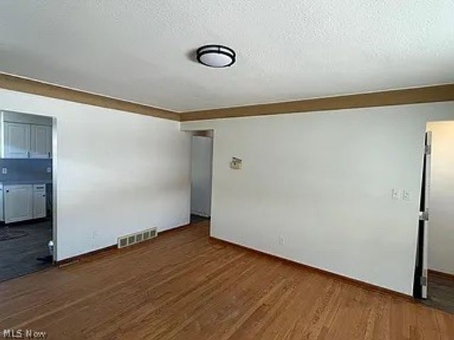 4133 Eastwood Lane, Warrensville Heights, OH 44122