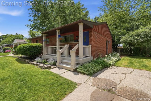 1061 Western Drive, Ann Arbor, MI 48103