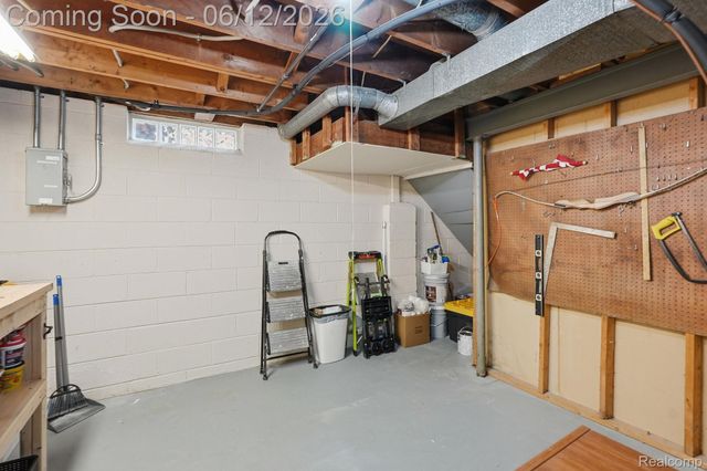 1061 Western Drive, Ann Arbor, MI 48103