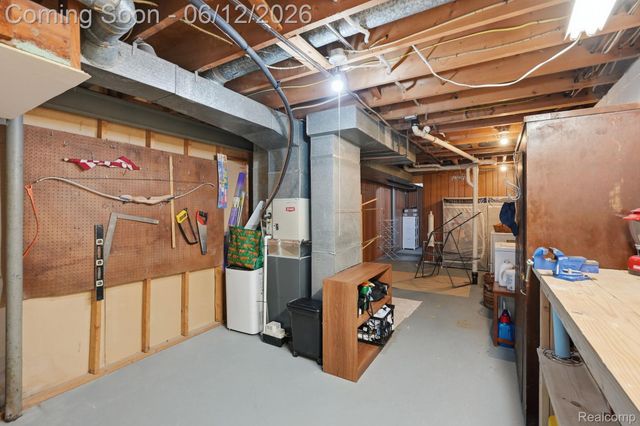 1061 Western Drive, Ann Arbor, MI 48103