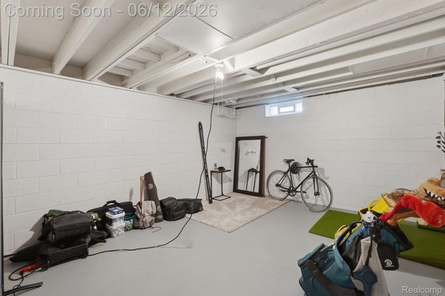 1061 Western Drive, Ann Arbor, MI 48103