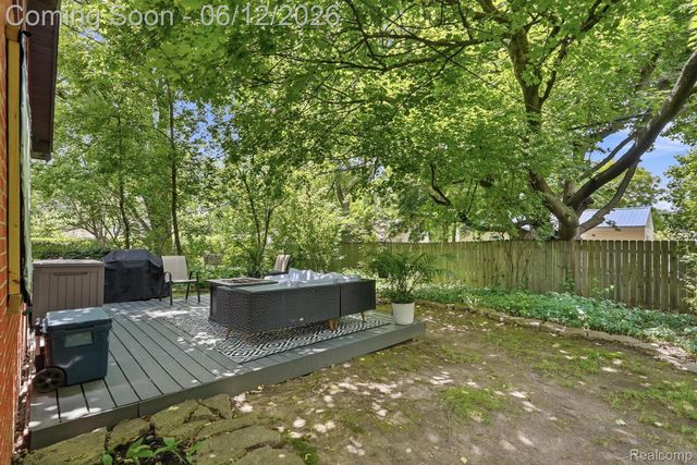 1061 Western Drive, Ann Arbor, MI 48103