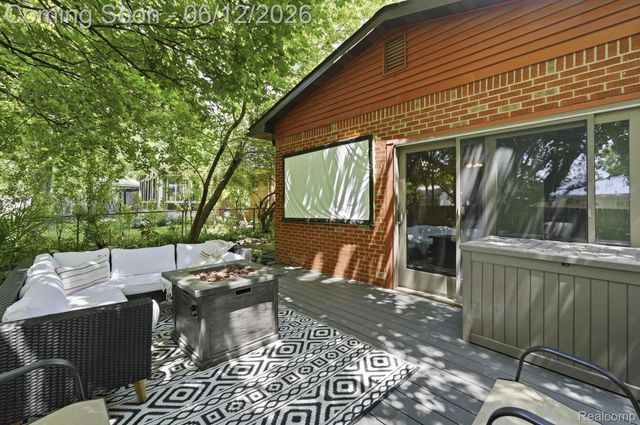 1061 Western Drive, Ann Arbor, MI 48103