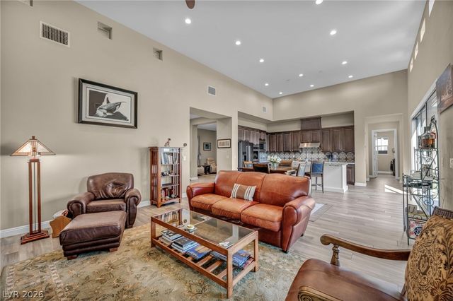 6706 DESERT CRIMSON Street, Las Vegas, NV 89148