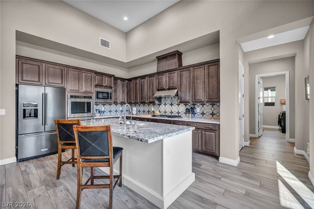 6706 DESERT CRIMSON Street, Las Vegas, NV 89148