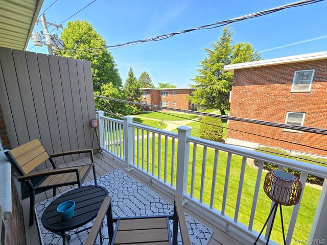174 Farber 174, West Babylon, NY 11704