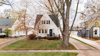 3216 Ellen Avenue, Lansing, MI 48910