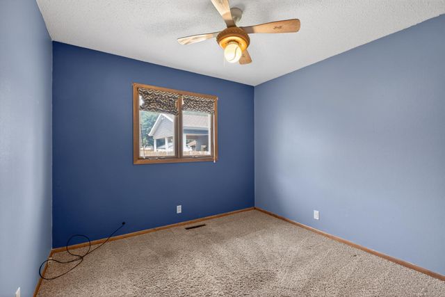 305 4th Street, Parkersburg, IA 50665