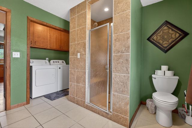 305 4th Street, Parkersburg, IA 50665