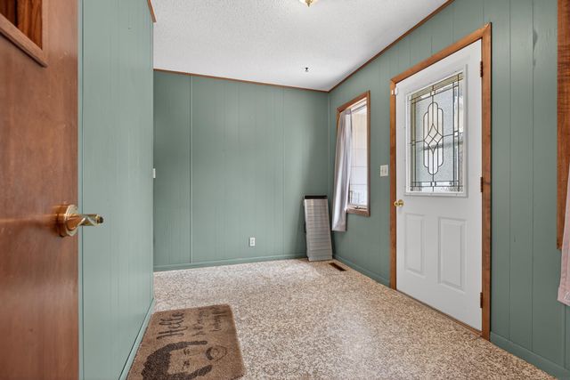 305 4th Street, Parkersburg, IA 50665