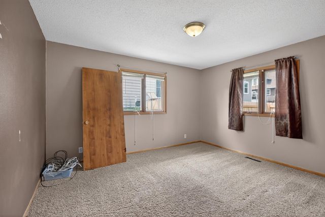 305 4th Street, Parkersburg, IA 50665