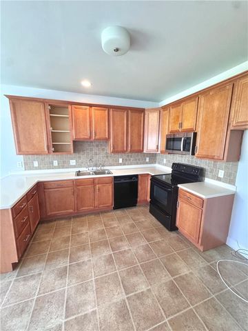 309 Maple Court, Alburtis Boro, PA 18011