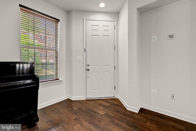 44100 VAIRA TER, Chantilly, VA 20152