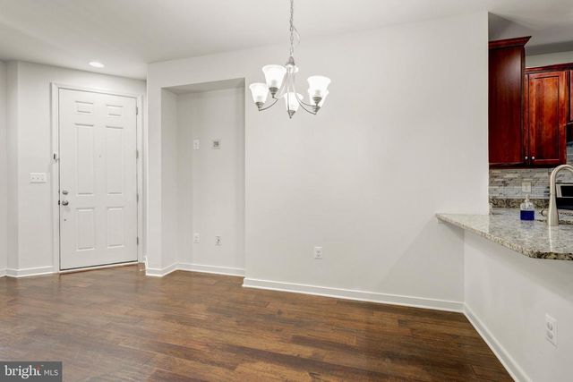 44100 VAIRA TER, Chantilly, VA 20152