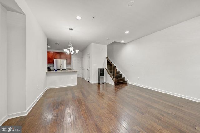 44100 VAIRA TER, Chantilly, VA 20152