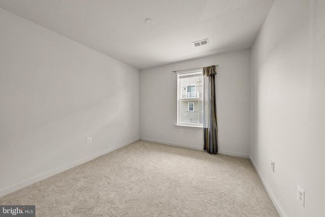 44100 VAIRA TER, Chantilly, VA 20152