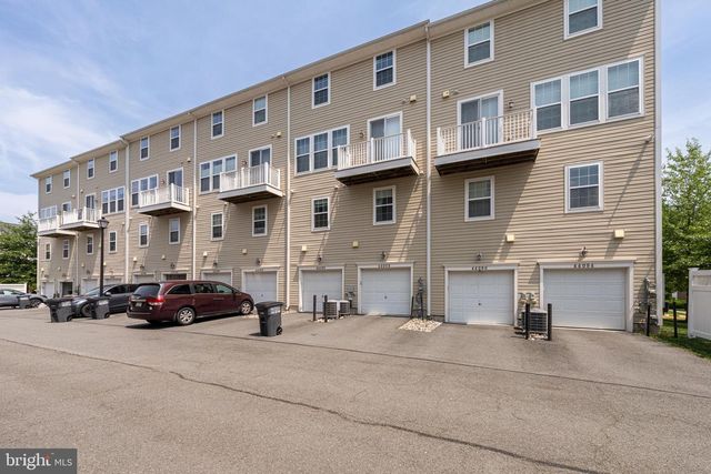 44100 VAIRA TER, Chantilly, VA 20152