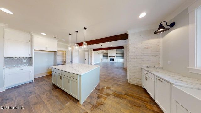 6375 Hickory Hollow, Coldwater, MS 38618