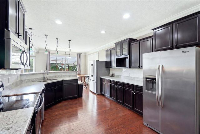 6061 Baumeister Drive, Hilliard, OH 43026